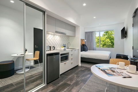 Quest Canberra City Walk - Accommodation Port Macquarie 5