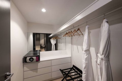 Hilton Adelaide - Accommodation Port Macquarie 16