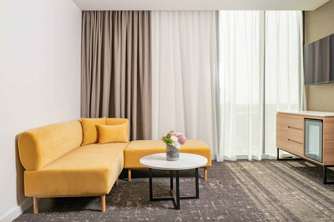 Crowne Plaza Adelaide - Accommodation Port Macquarie 3
