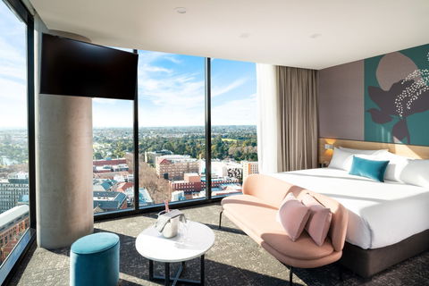 Crowne Plaza Adelaide - Accommodation Port Macquarie 12