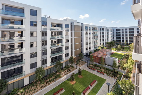 Meriton Suites Sydney Airport - Accommodation Port Macquarie 0