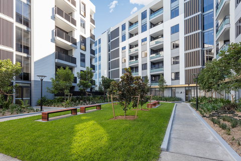 Meriton Suites Sydney Airport - Accommodation Port Macquarie 3