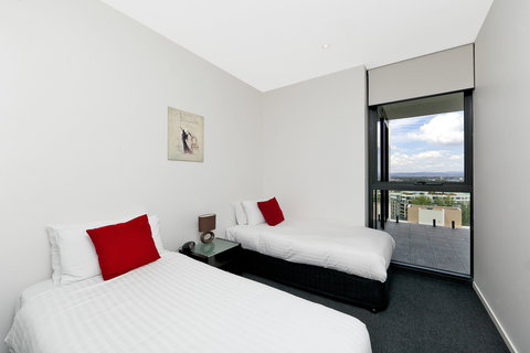 Astra Canberra Manhattan - Accommodation Port Macquarie 9