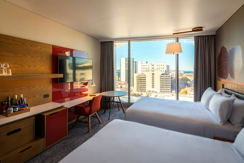 Crowne Plaza Hobart - Accommodation Port Macquarie 8