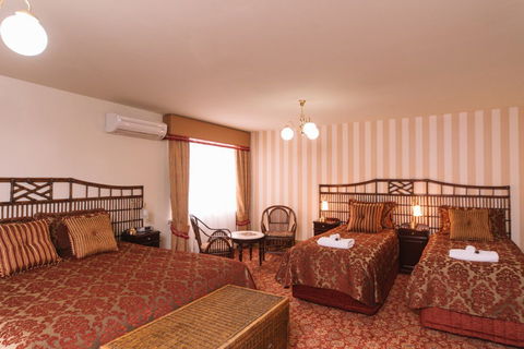Hadley's Orient Hotel - Accommodation Port Macquarie 3