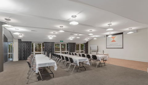 The Airport International Motel - Accommodation Port Macquarie 13