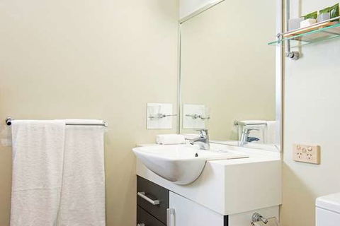 Mantra One Sandy Bay Road - Accommodation Port Macquarie 1