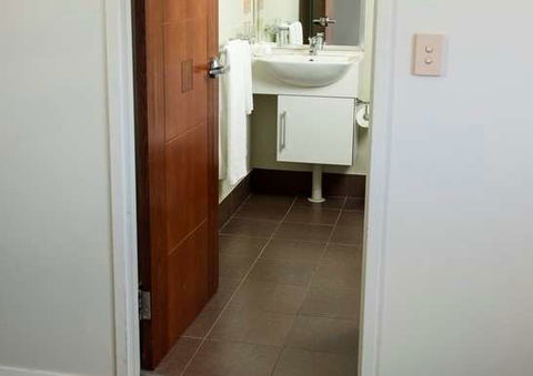 Mantra One Sandy Bay Road - Accommodation Port Macquarie 4