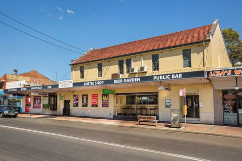 Nightcap At Regents Park Hotel - Accommodation Port Macquarie 0