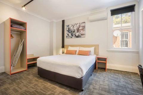 Nightcap At Regents Park Hotel - Accommodation Port Macquarie 2