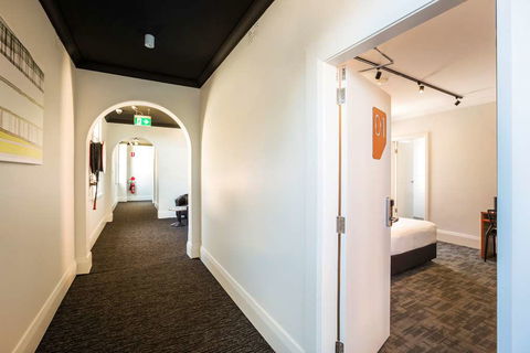 Nightcap At Regents Park Hotel - Accommodation Port Macquarie 6