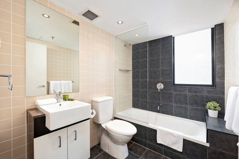 Astra Apartments Parramatta - Accommodation Port Macquarie 7