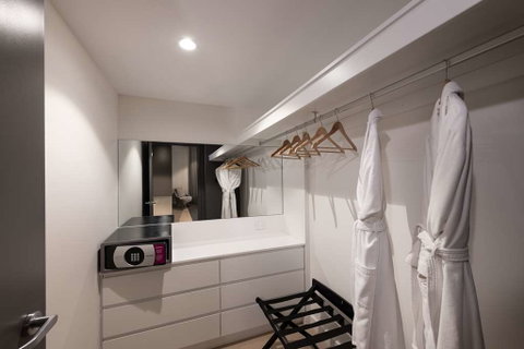 Hilton Adelaide - Accommodation Port Macquarie 16