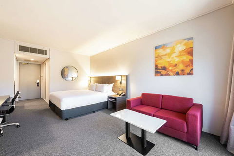 DoubleTree By Hilton Hotel Alice Springs - Accommodation Port Macquarie 6