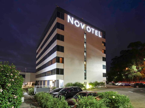 Novotel Sydney Rooty Hill - Accommodation Port Macquarie 0