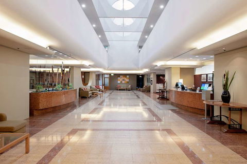 DoubleTree By Hilton Esplanade Darwin - Accommodation Port Macquarie 2