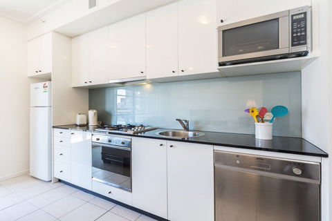 Astra Apartments Sydney CBD - Accommodation Port Macquarie 2