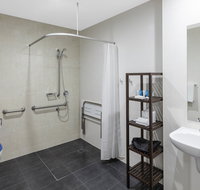 Meriton Serviced Apartments North Sydney - Accommodation Port Macquarie