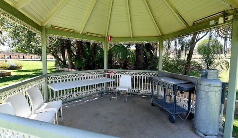 Burke & Wills Motor Inn - Accommodation Port Macquarie 1