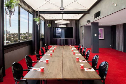 The Cullen Melbourne - Art Series - Accommodation Port Macquarie 2