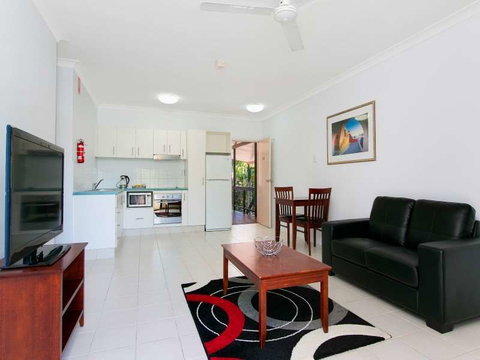 Cairns City Palms - Accommodation Port Macquarie 2