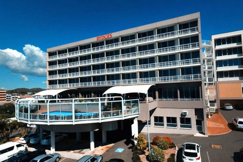 Rydges Gladstone - Accommodation Port Macquarie 0