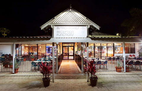 Mission Beach Resort - Accommodation Port Macquarie 0
