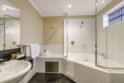 Lake Inn Ballarat - Accommodation Port Macquarie 16