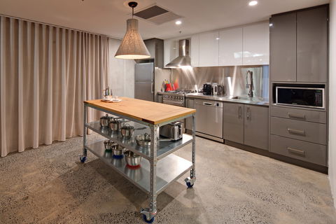 Zara Tower Serviced Apartments - Accommodation Port Macquarie 9