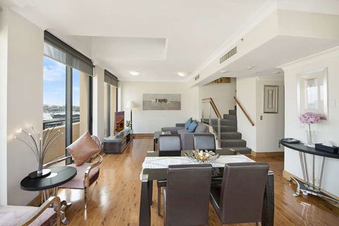 YEHS Hotel Sydney Harbour Suites - Accommodation Port Macquarie 12