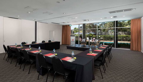 Rydges Bankstown - Accommodation Port Macquarie 6