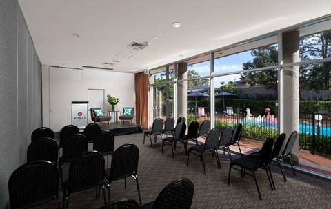 Rydges Bankstown - Accommodation Port Macquarie 9