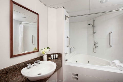 Rydges Bankstown - Accommodation Port Macquarie 14