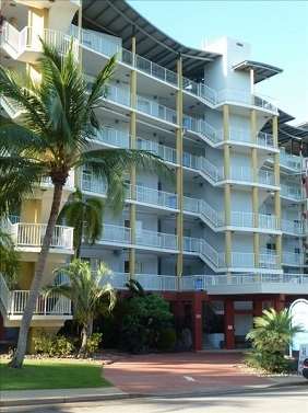 Cullen Bay Resorts - Accommodation Port Macquarie 11