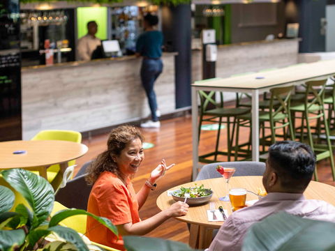 Novotel Darwin Atrium - Accommodation Port Macquarie 13