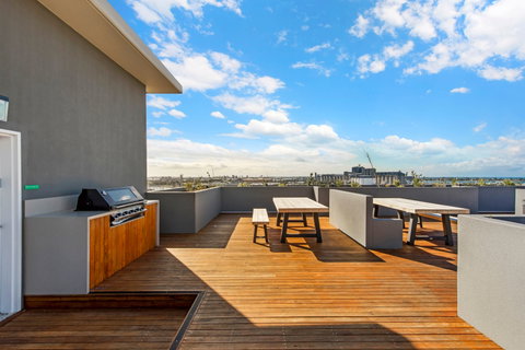 Astra Apartments Newcastle - Accommodation Port Macquarie 0