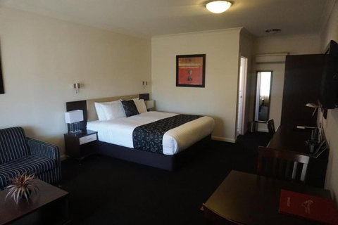 Charles Sturt Suites - Accommodation Port Macquarie 0