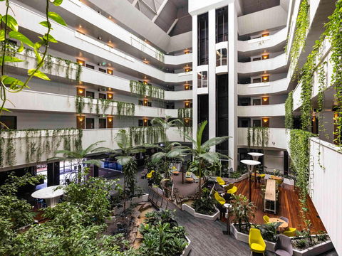 Novotel Darwin Atrium - Accommodation Port Macquarie 0
