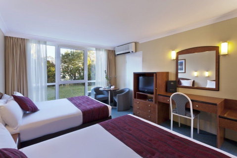 Alpine Motor Inn - Accommodation Port Macquarie 2