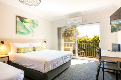 Nightcap At Blue Cattle Dog Hotel - Accommodation Port Macquarie 1