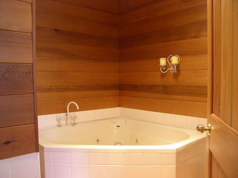 Kemeys Mountain Hideaway - Accommodation Port Macquarie 2