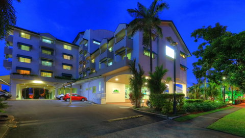 Cairns Sheridan Hotel - Accommodation Port Macquarie 0