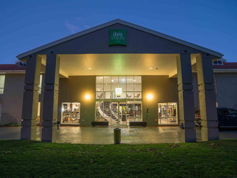 Ibis Styles Canberra - Accommodation Port Macquarie 0