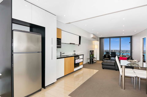 Astra Apartments Perth - Accommodation Port Macquarie 17