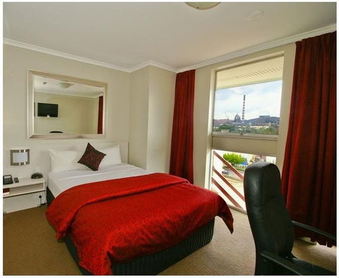 Isa Hotel - Accommodation Port Macquarie 2