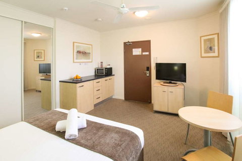 Caloundra Central Apartment Hotel - Accommodation Port Macquarie 14