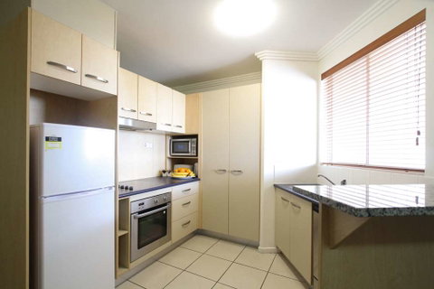 Caloundra Central Apartment Hotel - Accommodation Port Macquarie 17