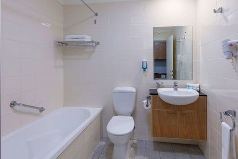 Nesuto Canberra Apartment Hotel - Accommodation Port Macquarie 4
