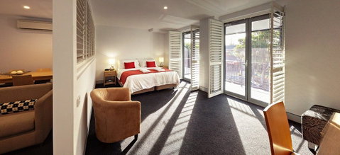Crown on Darby - Accommodation Port Macquarie 4