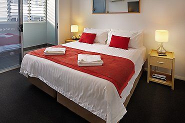 Crown on Darby - Accommodation Port Macquarie 6